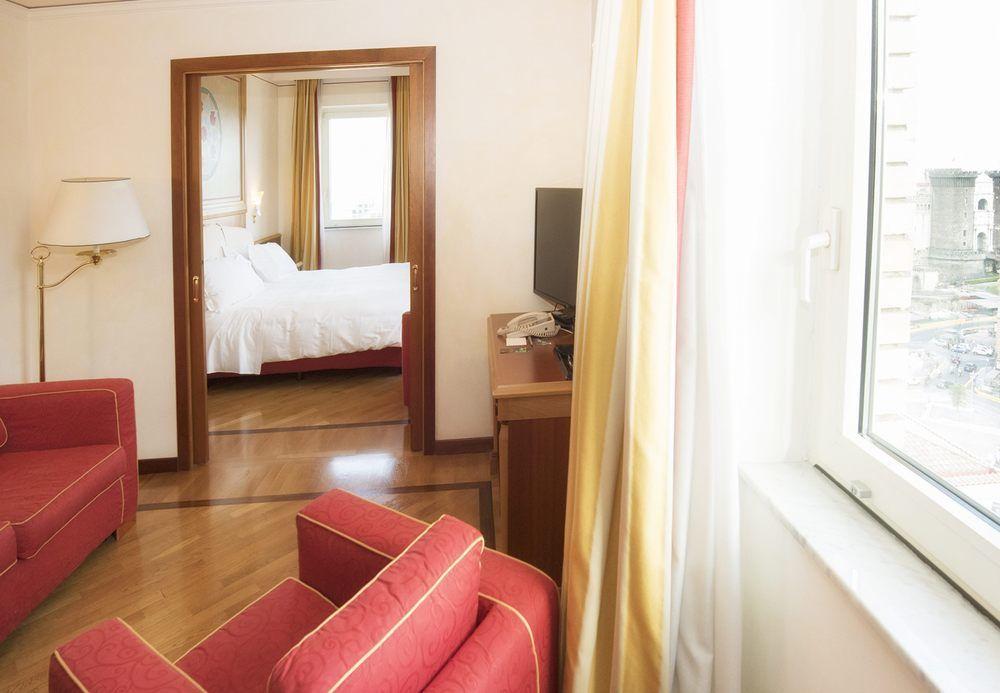 Renaissance Naples Hotel Mediterraneo Esterno foto
