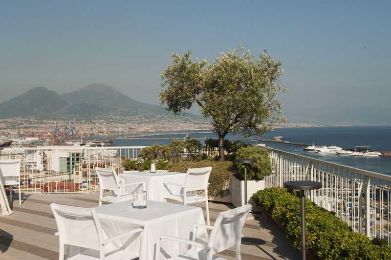 Renaissance Naples Hotel Mediterraneo Esterno foto