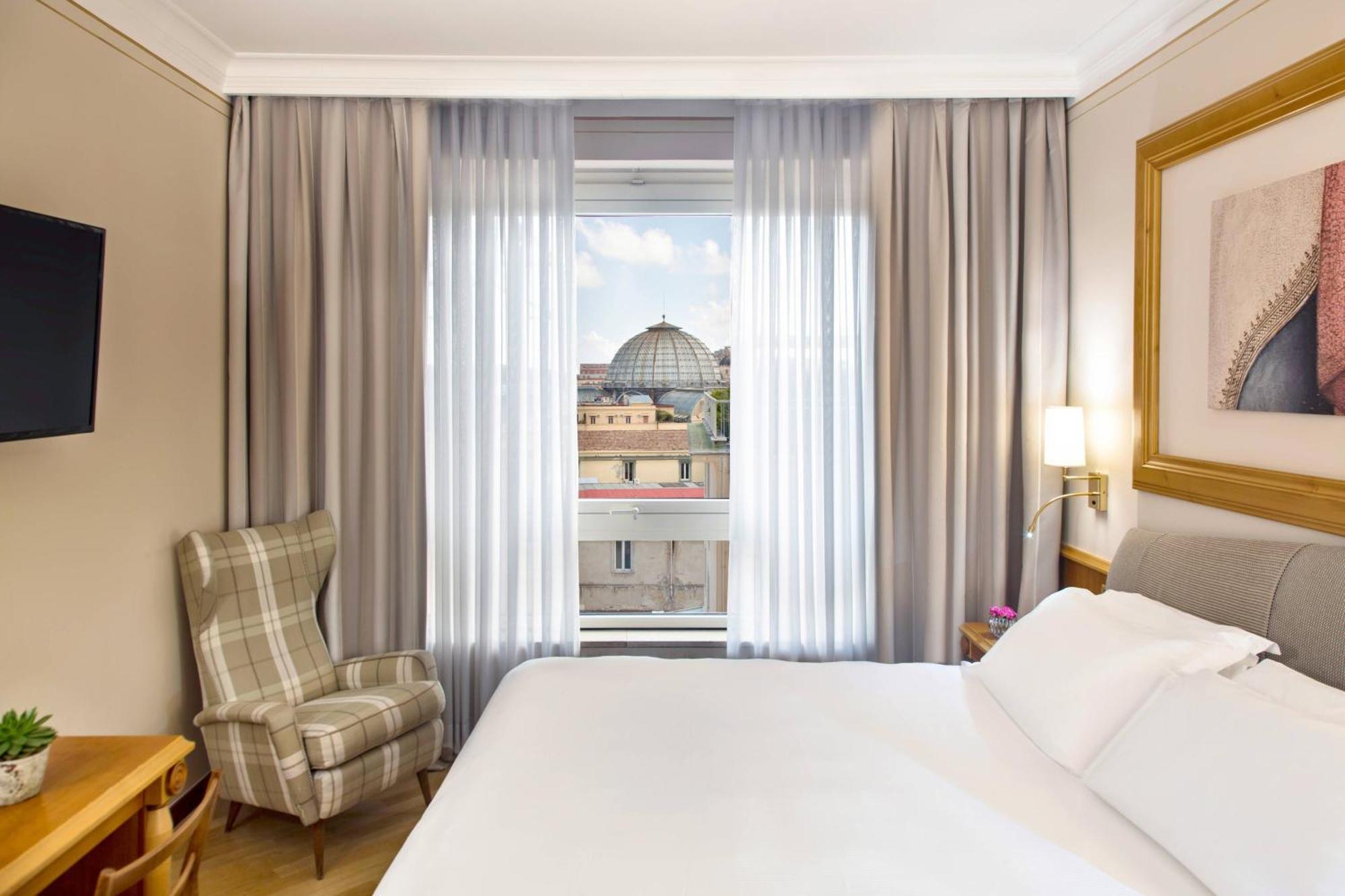 Renaissance Naples Hotel Mediterraneo Esterno foto