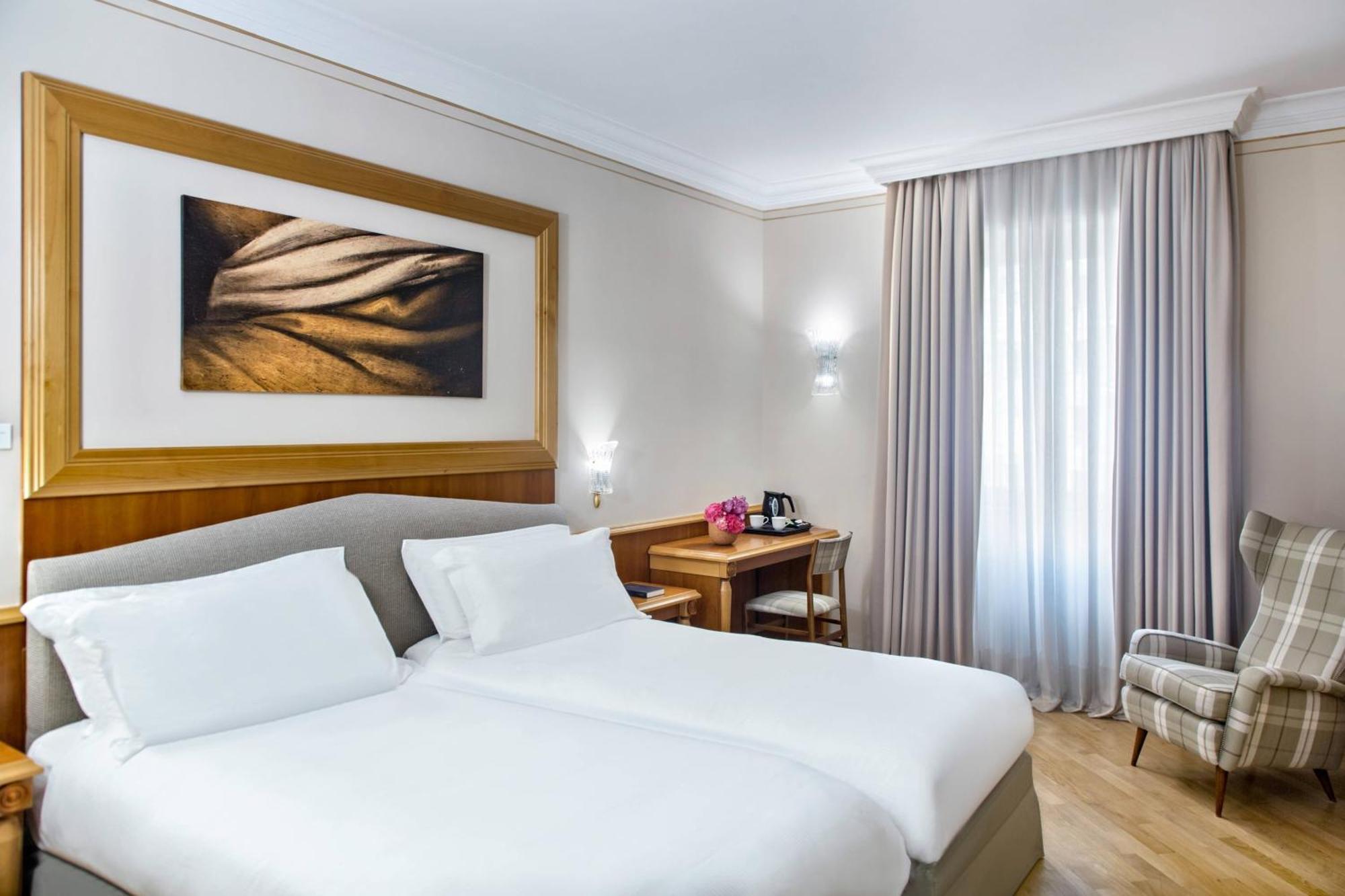 Renaissance Naples Hotel Mediterraneo Esterno foto