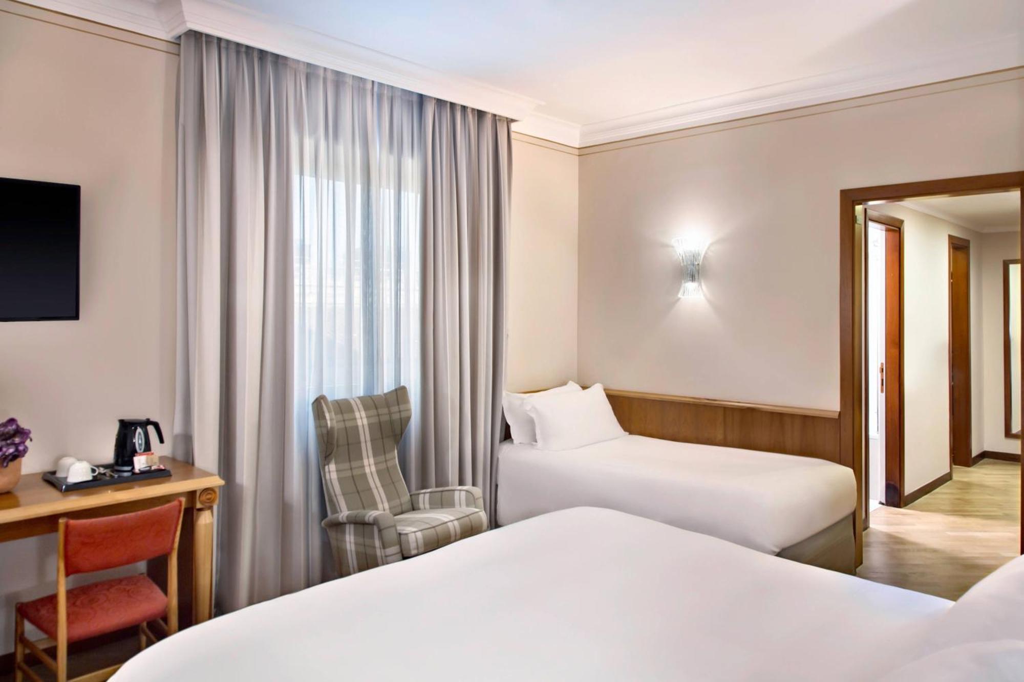 Renaissance Naples Hotel Mediterraneo Esterno foto