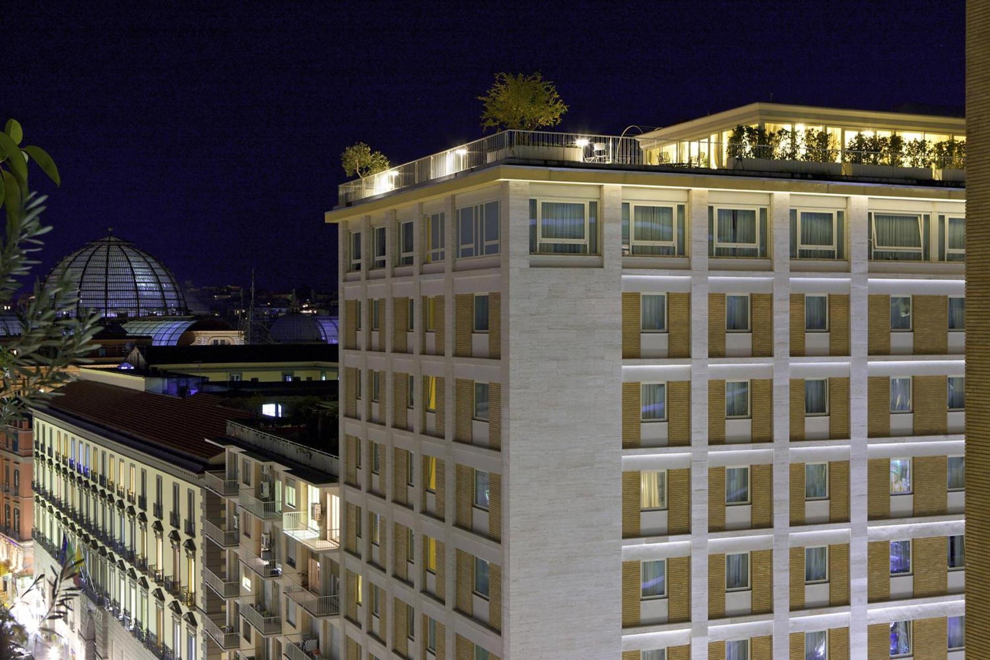 Renaissance Naples Hotel Mediterraneo Esterno foto